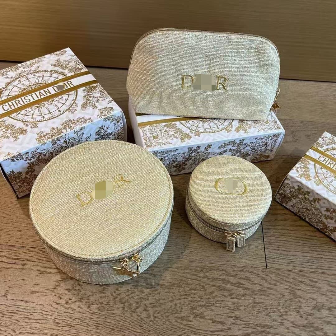 DI 2024 Christmas limited gift cosmetic bag CD round cake bag lucky star double pendant gift box high luxury shell bag