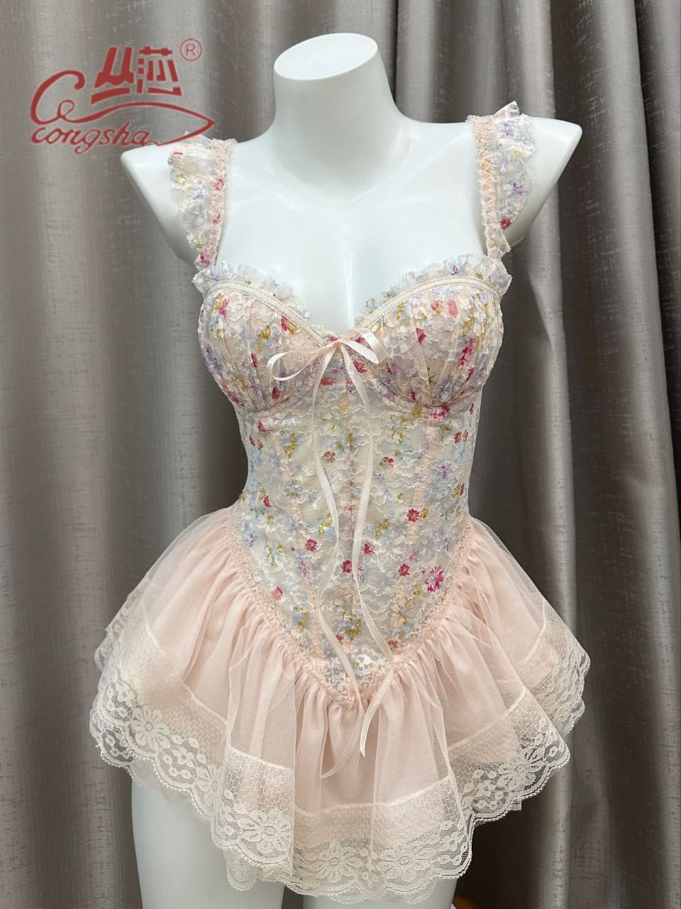 Congsha's new pure and alluring floral print sweet fishbone bra with breast pads, waist-cinching and slimming sexy mini skirt