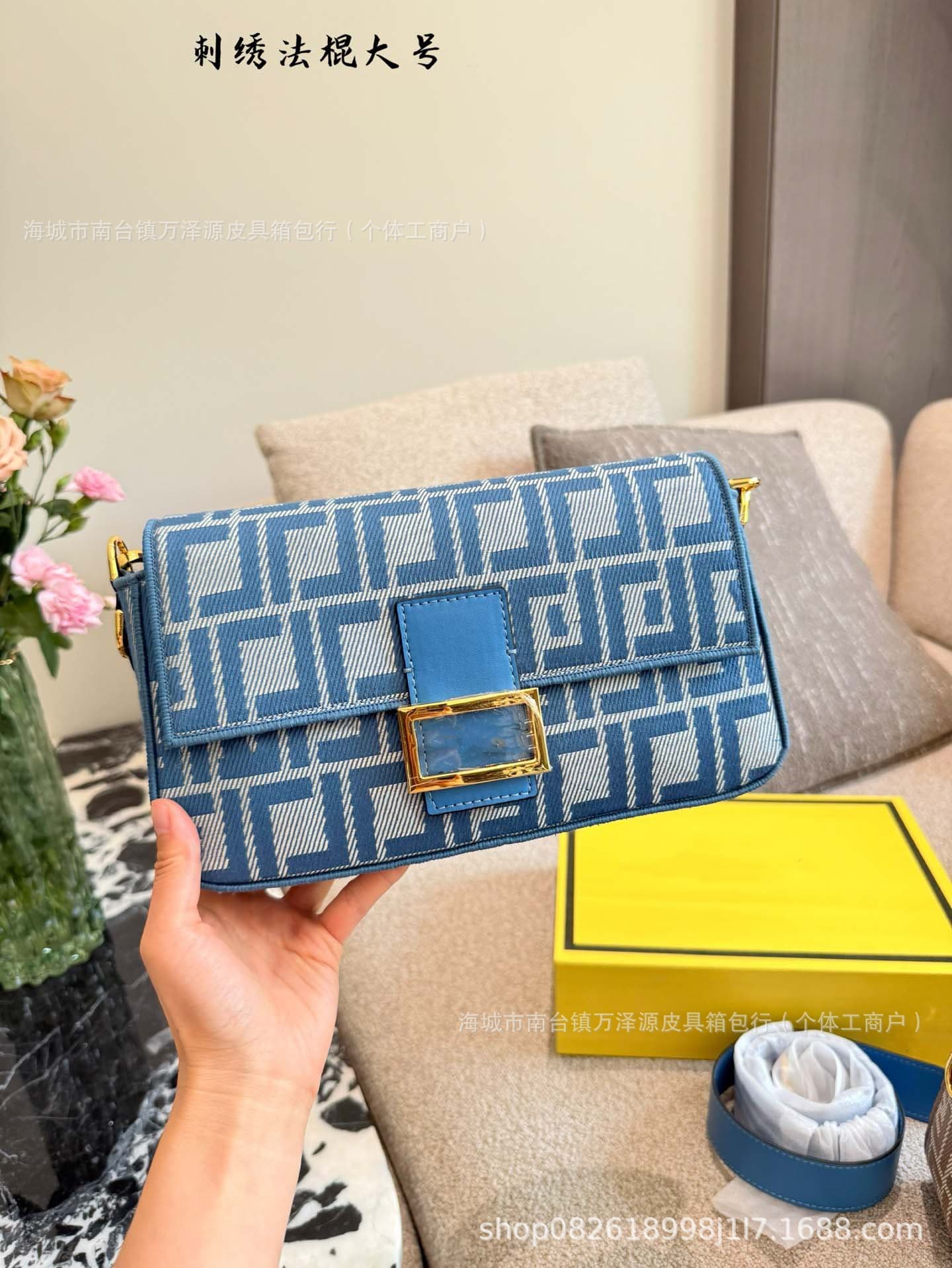 European and American New Vintage Classic Monogram Handbag, Shoulder and Crossbody Women's Bag, Retro F-Style Baguette Bag, Underarm Bag
