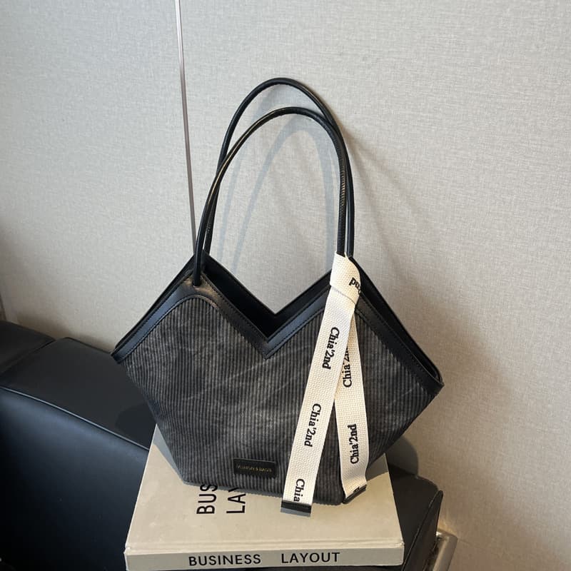 Big bag 2025 new shoulder bag women's large-capacity commuter bag versatile tote bag contrasting color stitching handbag