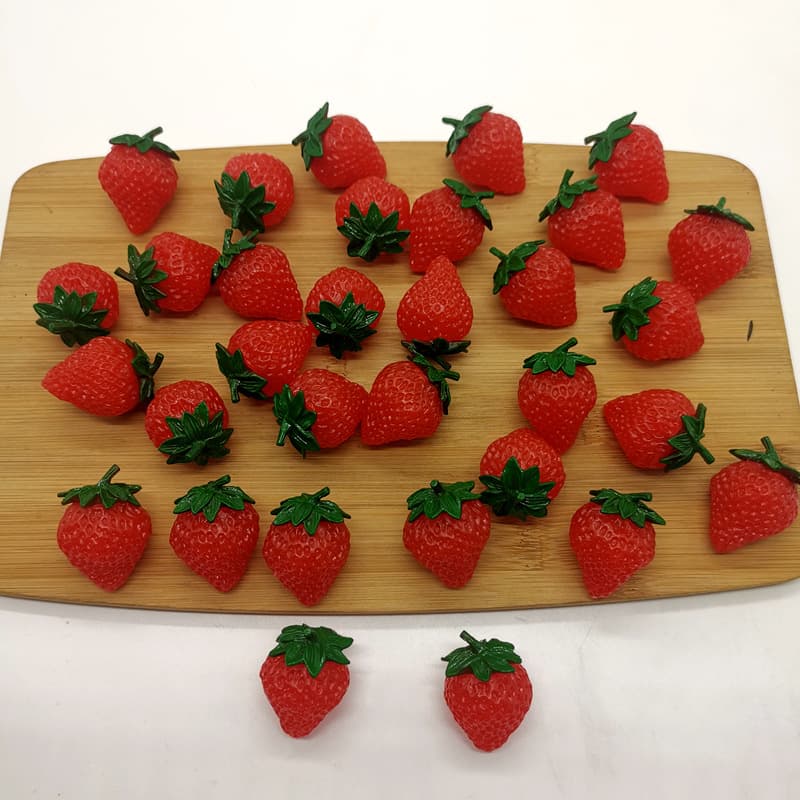 Simulated strawberry model PVC solid strawberry slices fake fruit model cake shop decoration accessories shooting props