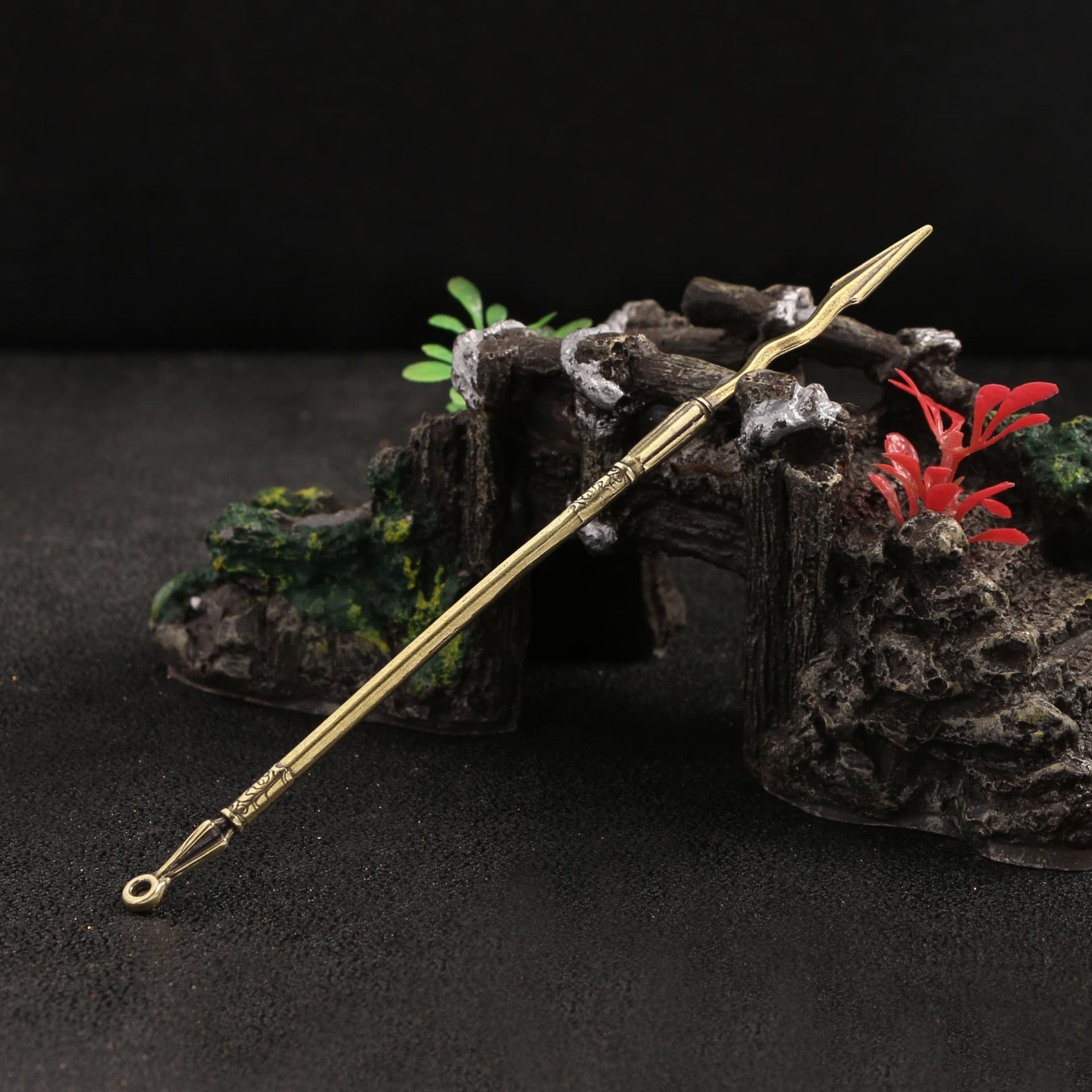 Water Margin Lin Chong Copper Weapon Snake Spear Keychain Pendant Ornament Children Toy Antique Replica Weapon Brass Craft