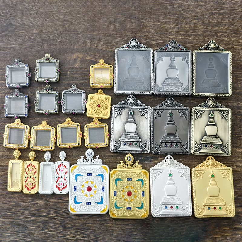 Tibetan thangka Gawu box stainless steel multi-size single-sided double-sided pendant waterproof thangka interchangeable pictures manufacturer wholesale