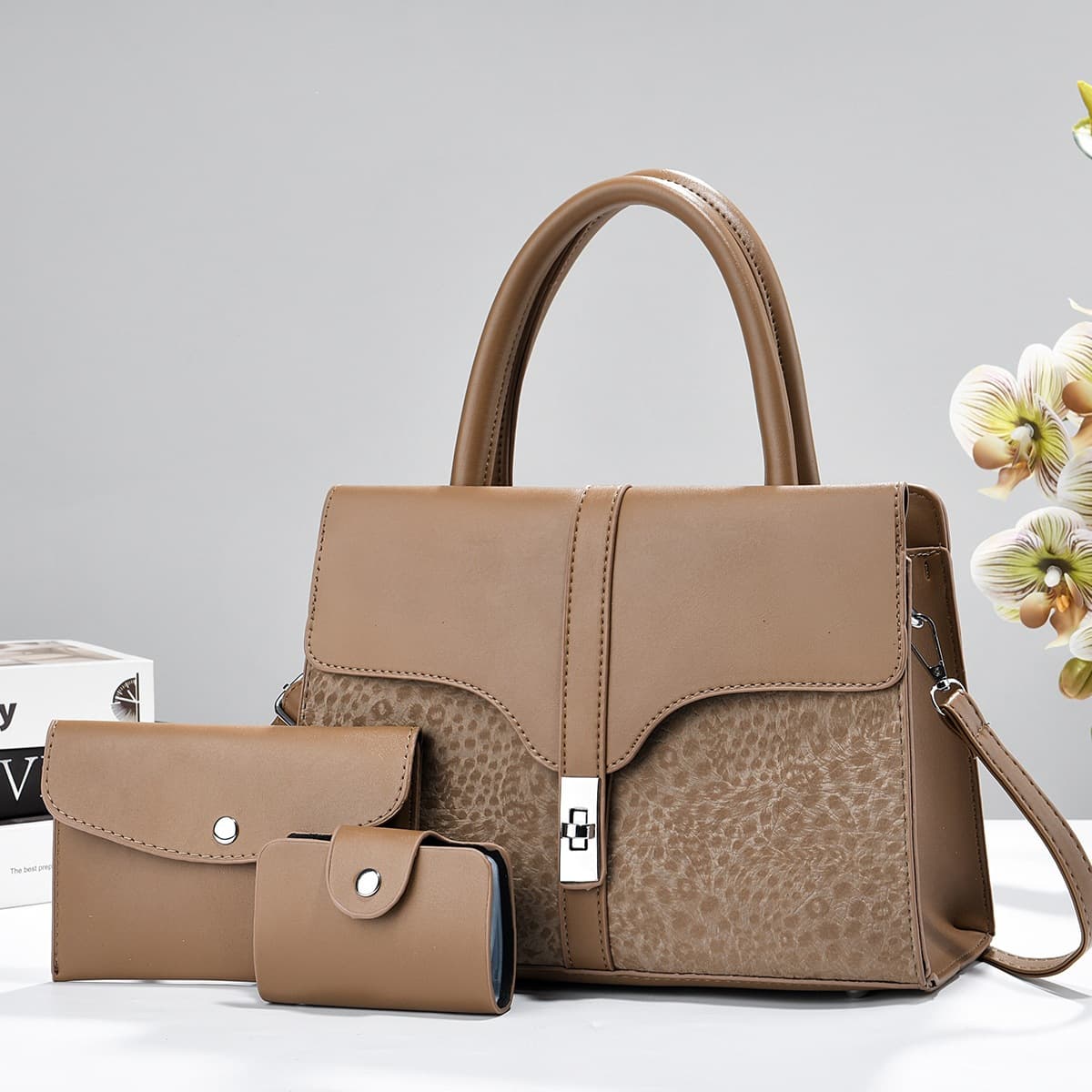 Fashionable and versatile women's handbags, daily versatile women's handbags, three-piece set, commuting shoulder crossbody bag