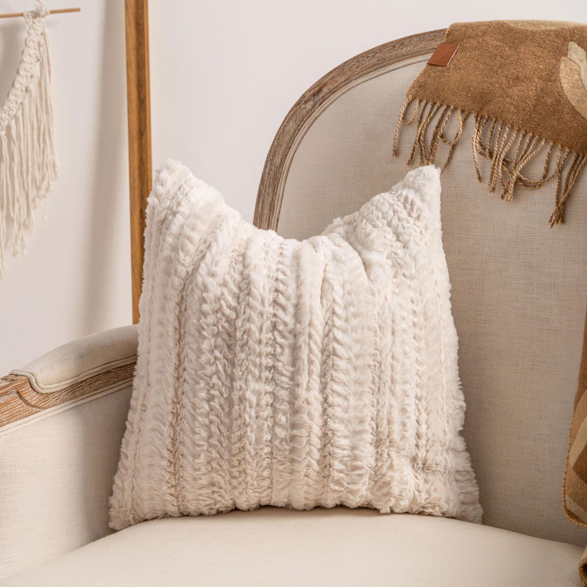 Ins Style Home Sofa Premium Throw Pillow Cover Knitted Tassel Luxury Simple Hotel Bedside Pillow Cover Wholesale