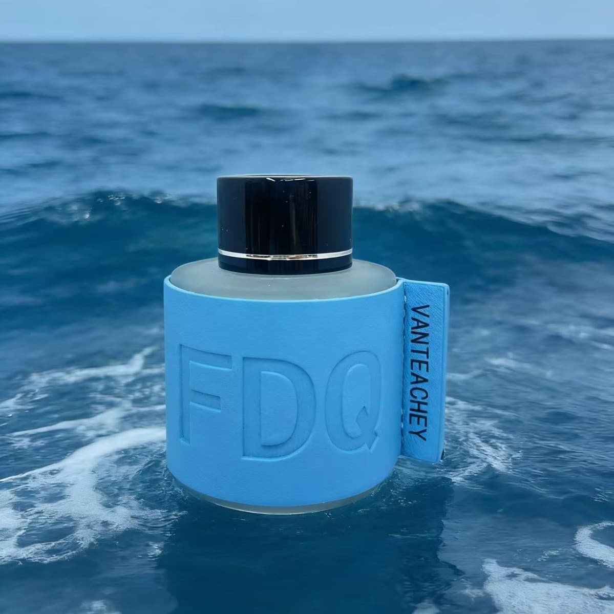 Car Aromatherapy Vantiki 50ml Vibrant Ocean Air Freshener with Long-Lasting Fragrance Flameless Essential Oil Car Aromatherapy