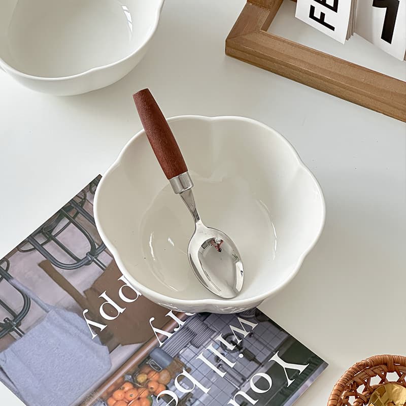 Ins Style Petal Dessert Bowl Simple High-End Pure White Ceramic Bowl Breakfast Porridge Afternoon Tea Sugar Water Bowl Microwave Safe