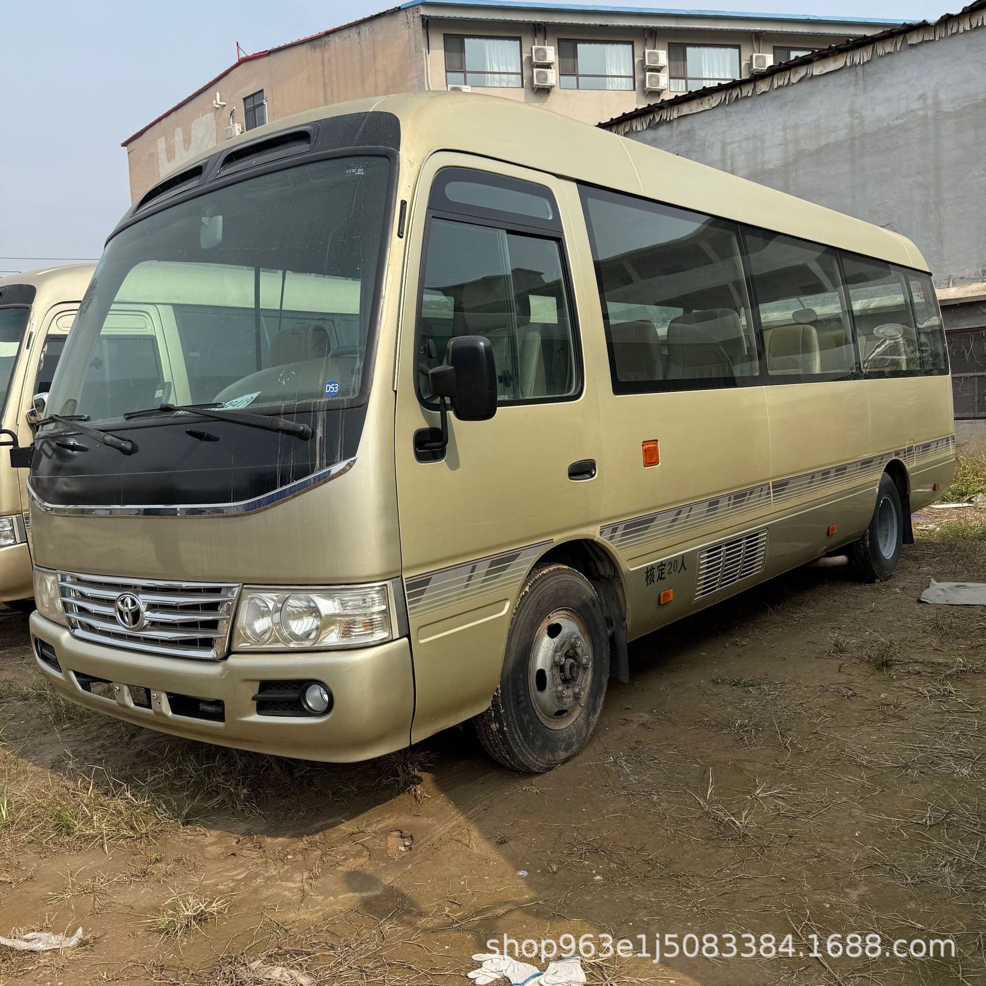 Export Used Toyota Coaster 23 Seats Minibus 14 Seats Small Luxury Minibus Corporate Shuttle