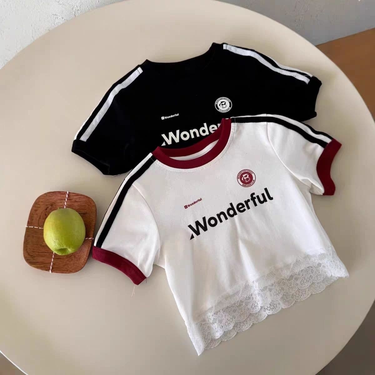 Korean summer girls' retro American lace trim short T-shirt baby girl letter top t0163A033