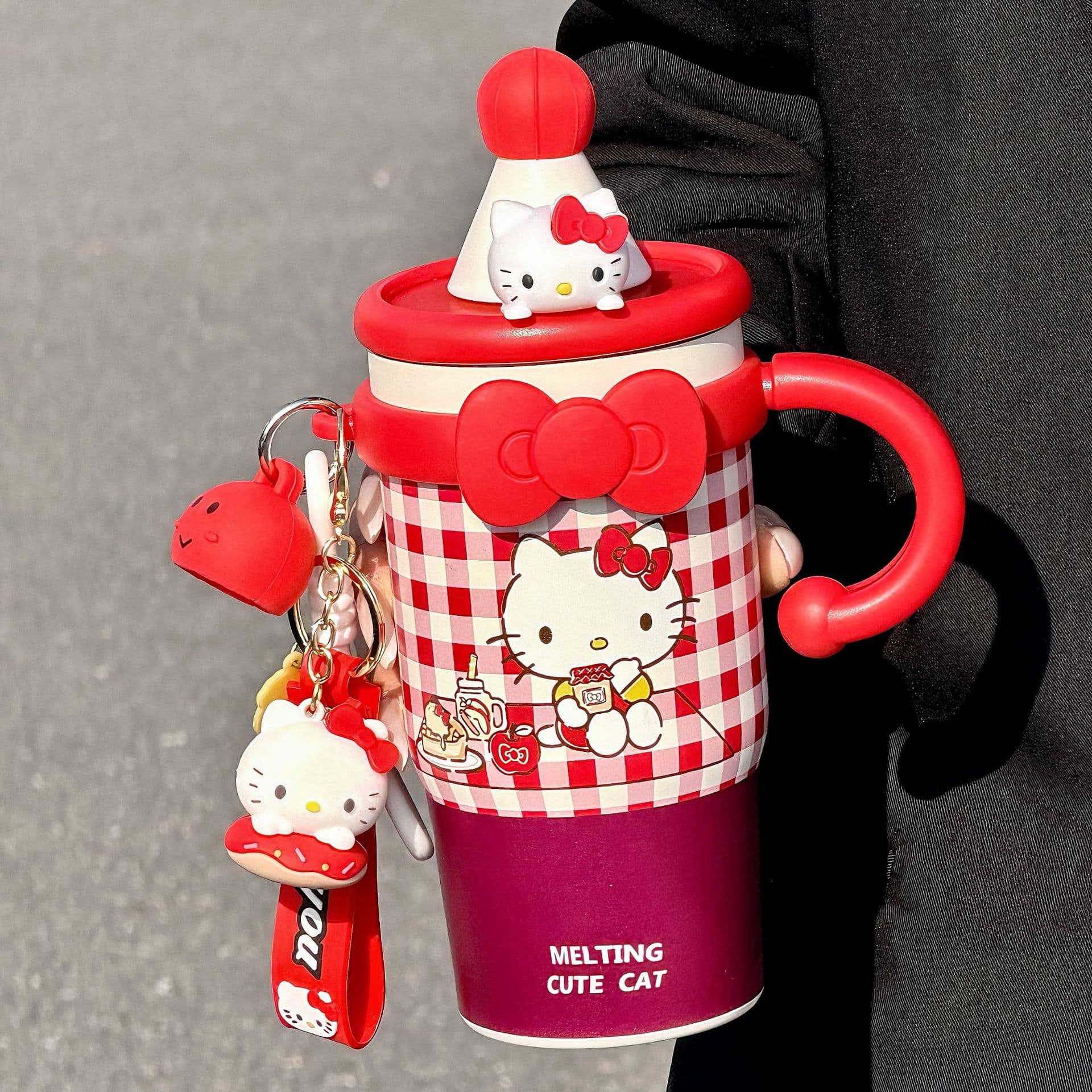 Hello Kitty Cute Insulated Cup for Women New Year Style Straw Cup Coffee Travel Desktop Ice Cup