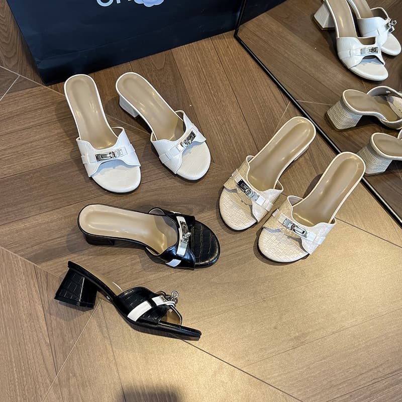 Sheepskin~High-Heeled Slippers for Women 2026 Summer New Style Metal Buckle Crocodile Pattern Thick Heel Medium Heel Sandals for Outdoor Wear