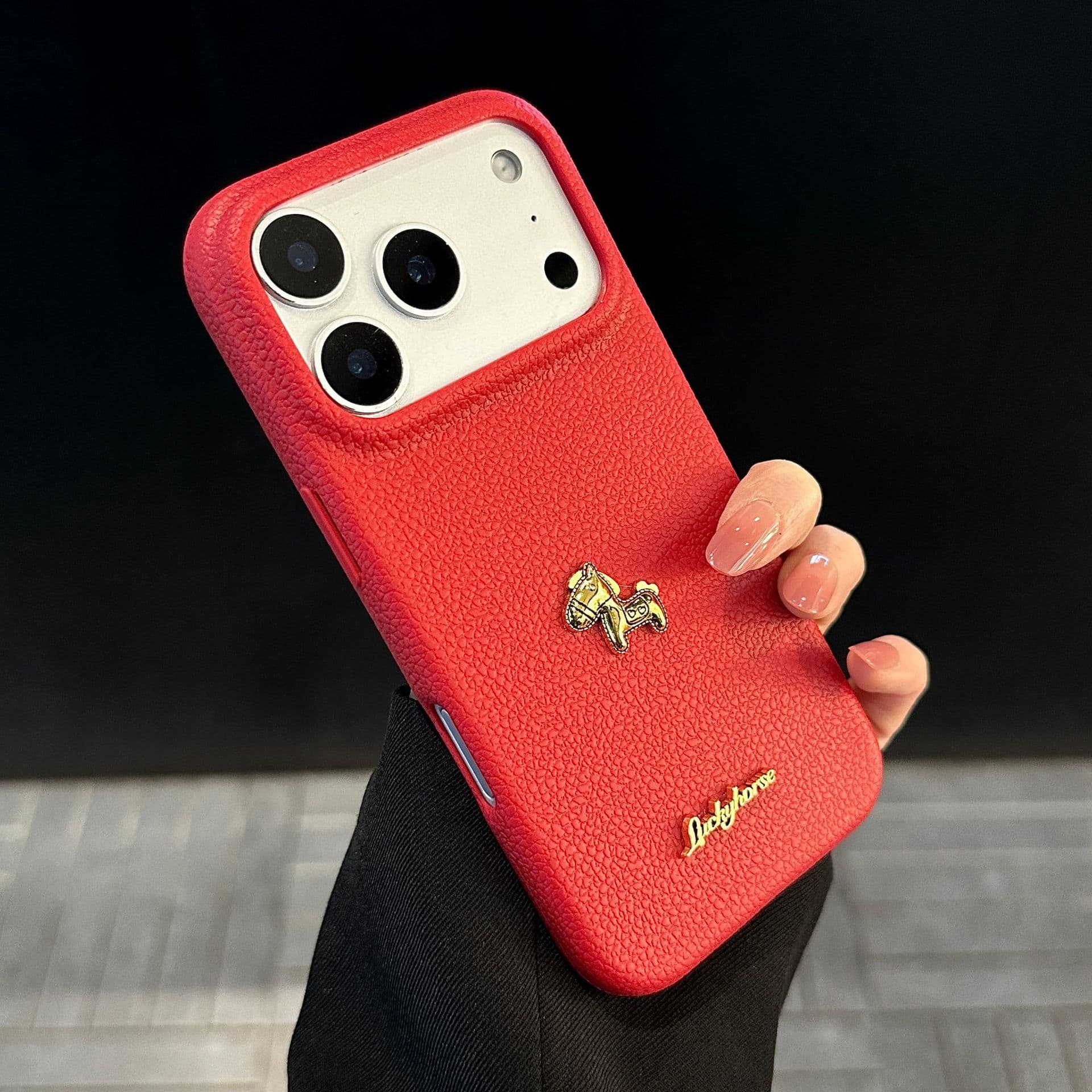 Three-dimensional golden horse compatible with Apple 17 phone case iPhone 16 Pro Max new 15 lychee leather pattern 14 anti-fall 13
