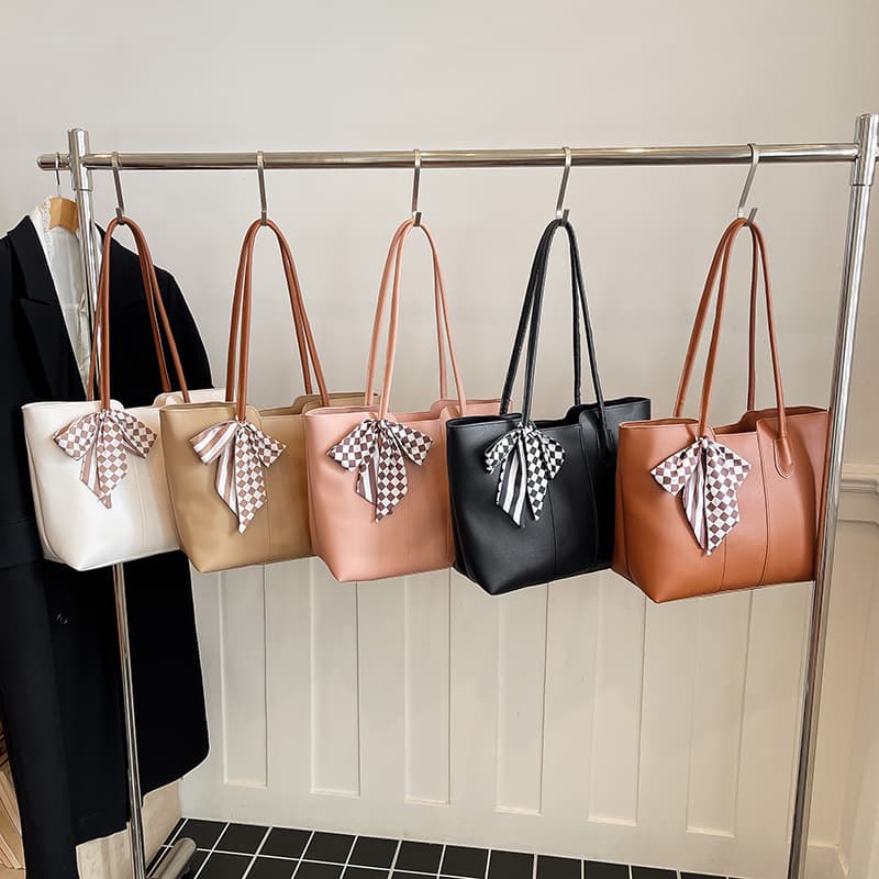 2026 Summer New Handheld Tote Bag for Women Bags Large Capacity Shoulder Commuter Bag Premium Crossbody Bag Versatile