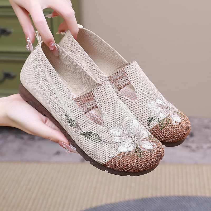 Women's Summer Old Beijing Cloth Shoes, Embroidered, Shallow Mouth, Breathable, Casual, Flat Slip-on Shoes