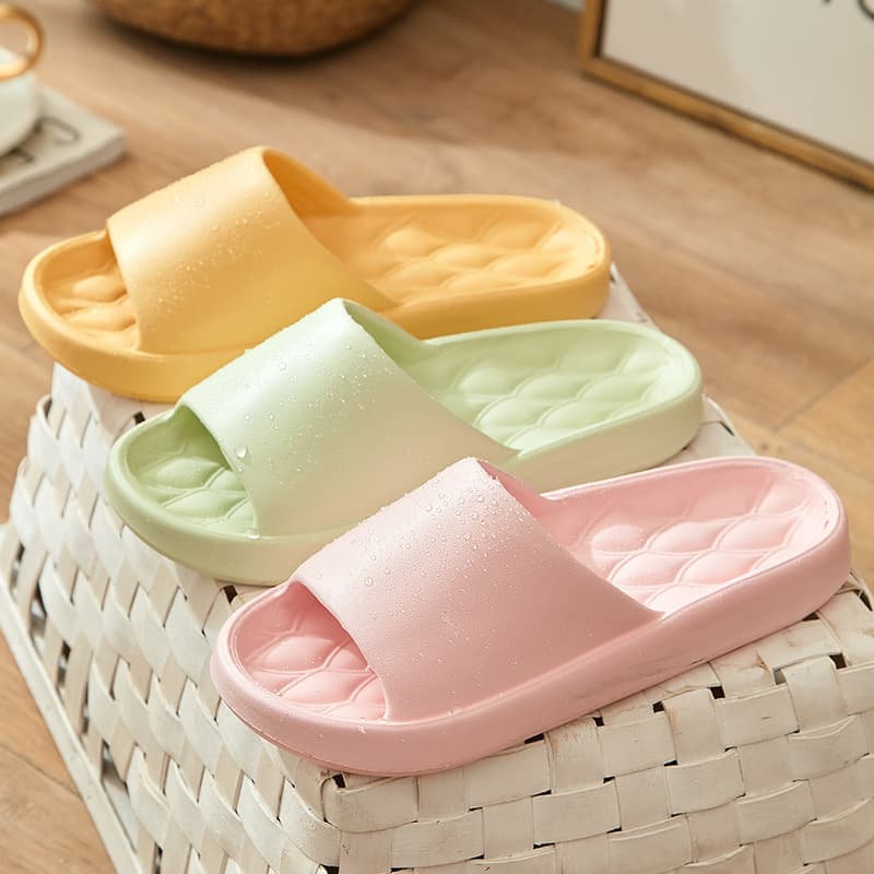 Women's Home Slippers, Summer Flip Flops, Internet Celebrity Style, Outdoor Wear, Non-Slip, Premium Feel, Waterproof, Lightweight, Men's Summer