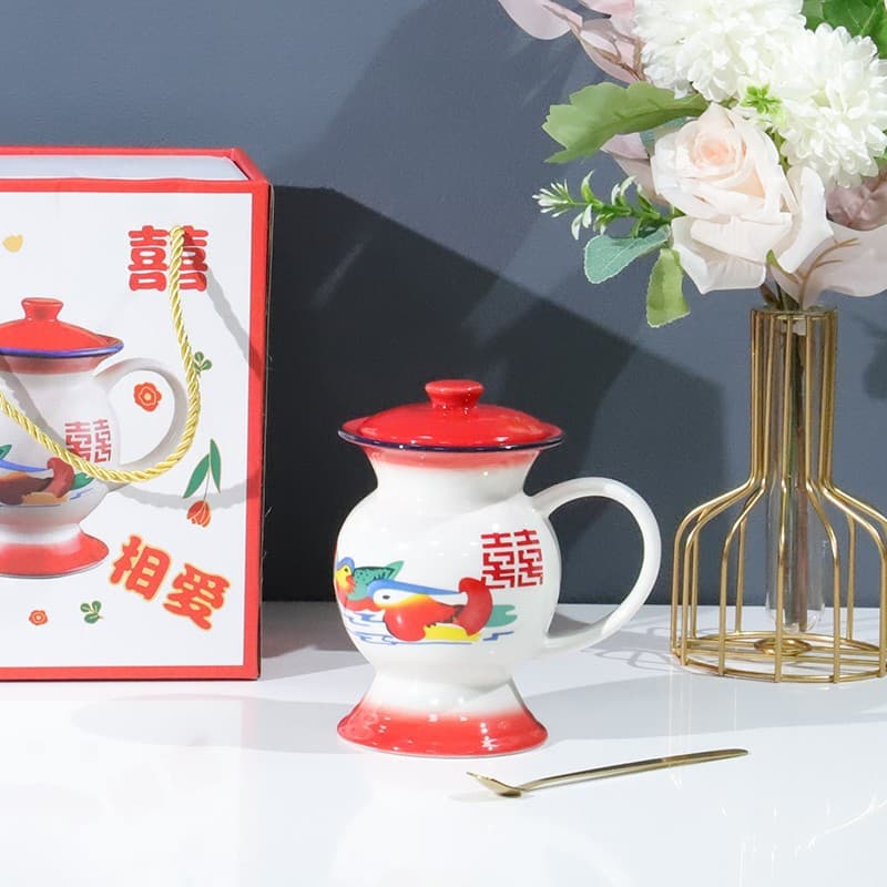 Creative Birthday Spittoon Mug - Quirky Novelty Tea Cup, Toilet-shaped Chamber Pot Humorous Wedding Gift Small Present