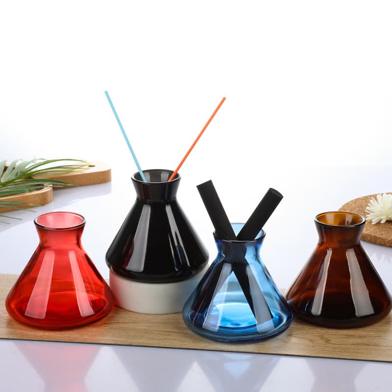 Spot color conical aromatherapy bottle glass bottle 200ml diffuser bottle fashion home desktop fireless aromatherapy empty bottle