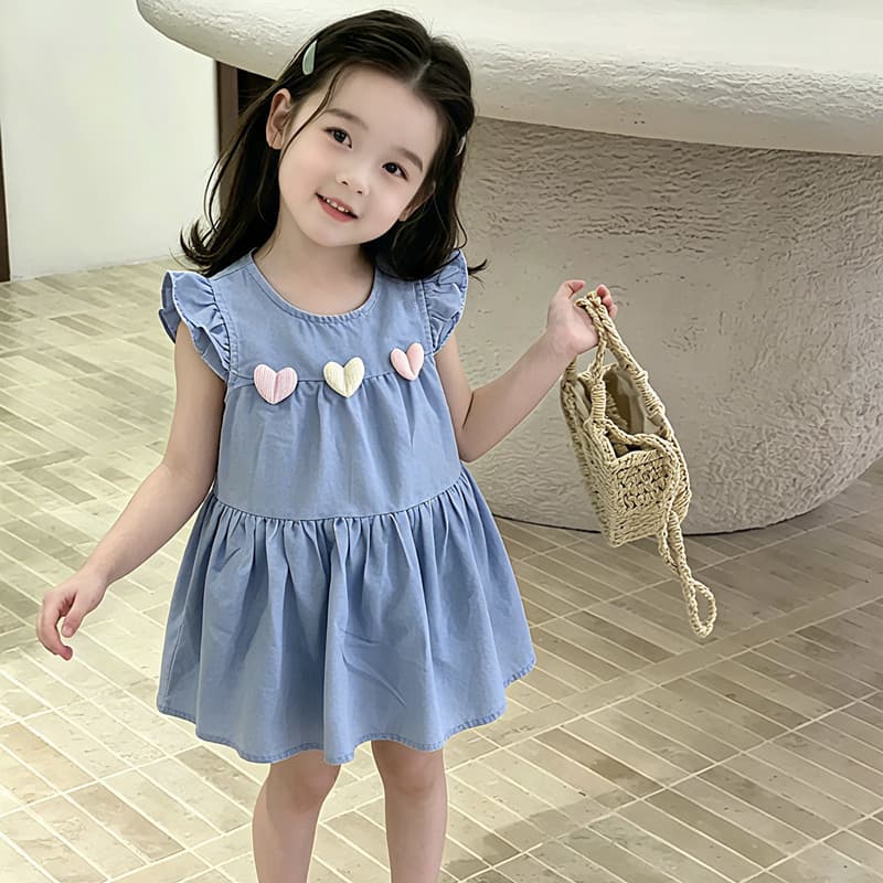 Girls' Dress 2026 New Summer Light Soft Denim Skirt Baby Fresh Stylish Heart Princess Dress