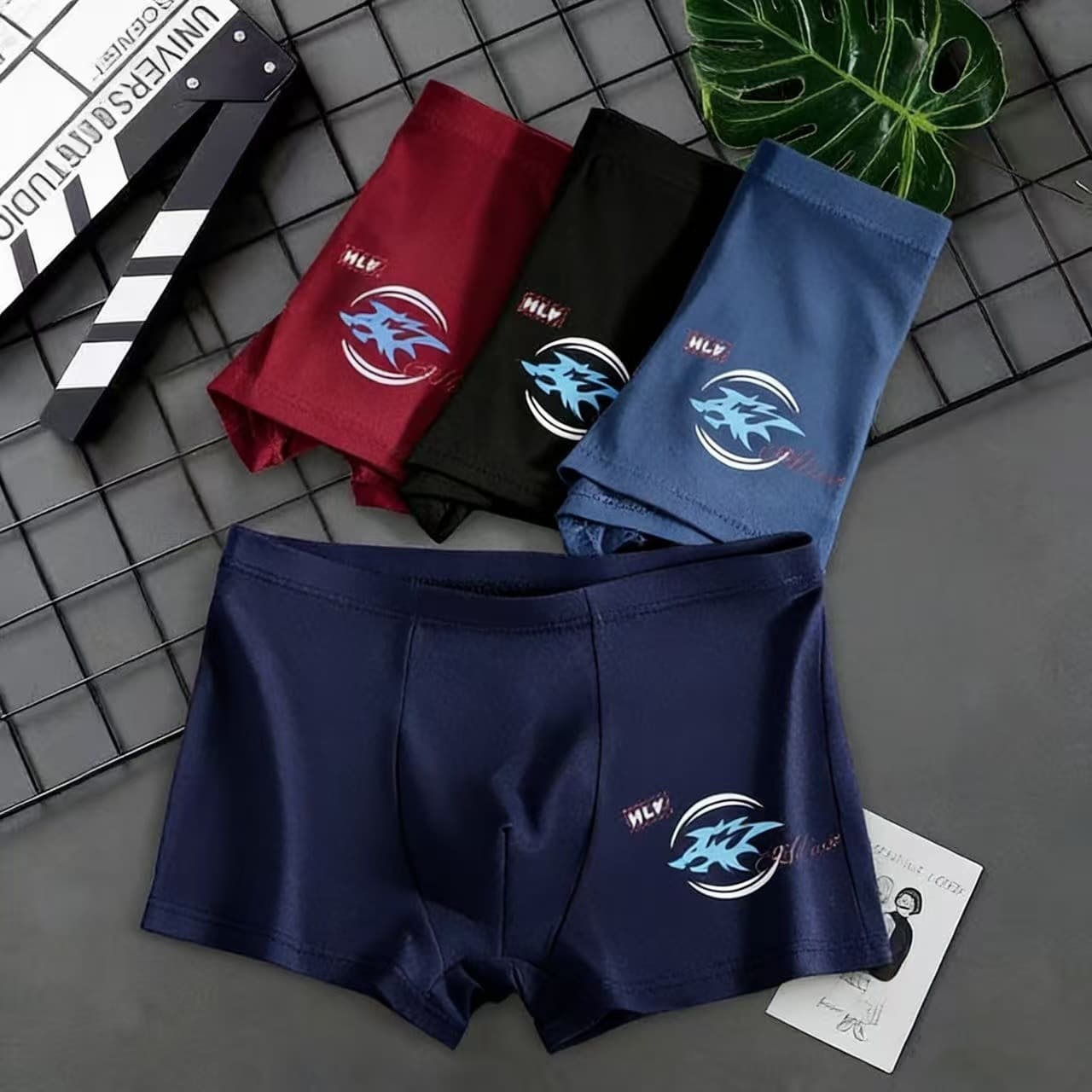Men's Underwear Boxer Briefs Breathable Mid-Rise Men's Underwear Printed Boxer Shorts Soft Comfortable Men's Underwear
