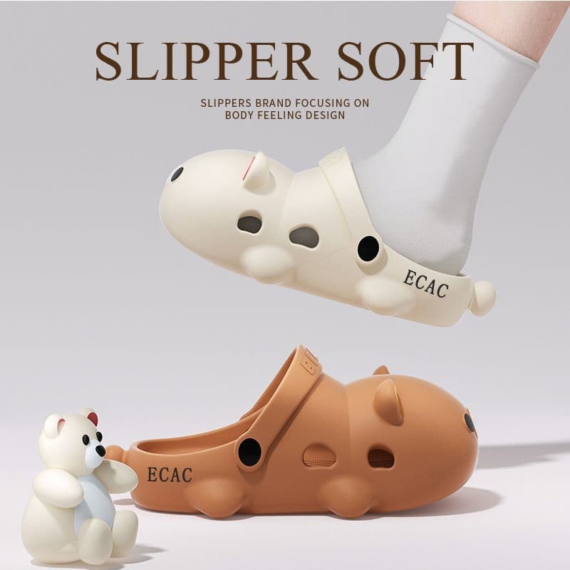 ECAC Cute Relax Bear Croc Sandals for Women, Summer Student Dorm Outdoor Anti-Slip Heartfelt Closed-Toe Slippers