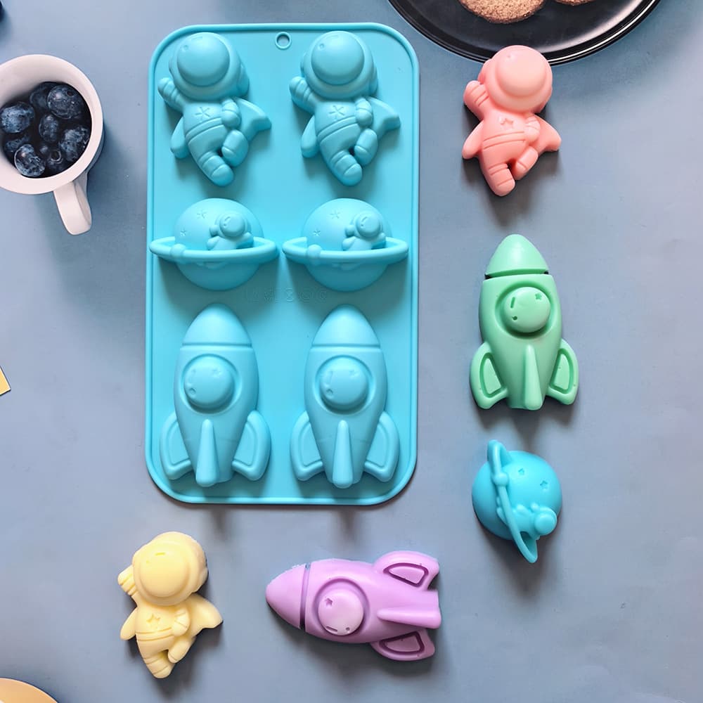 6-Link Astronaut Rocket Shape DIY Baking Silicone Mold, Used for Chocolate Cakes, Desserts 760
