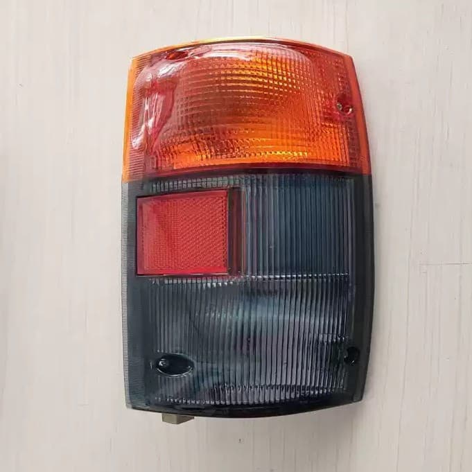 Qingling Isuzu Corner Light Emperor 100P Turn Signal Light Turn Light Corner Light Driving Light Headlight