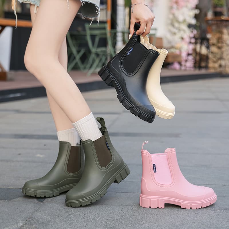 New Style Women's Rain Boots Short Mid-calf Waterproof Rubber Shoes Chelsea Martin Fashion Water Shoes Anti-slip Beautiful Water Boots