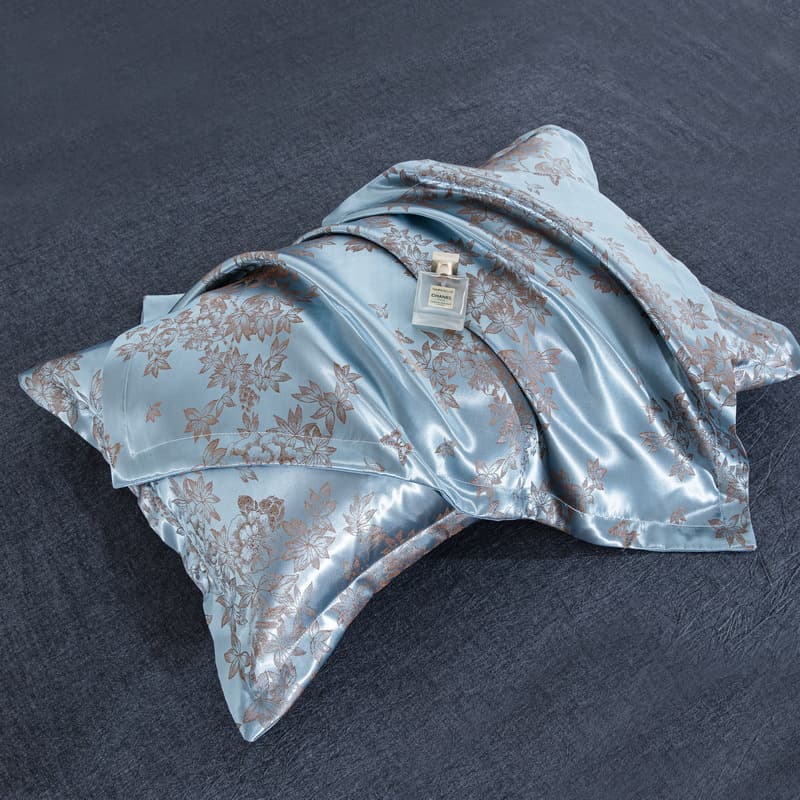 Three Squirrels European Style Premium Jacquard Pillowcase for Adult Pillow Core 48×74cm Soft
