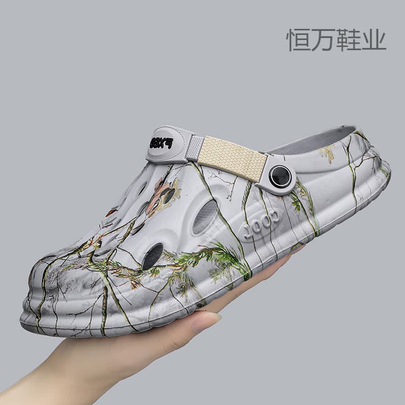 Fujian's major cross-border large-size outdoor beach shoes, toe-toe flip flops, men's summer lightweight clogs, outdoor dual-use
