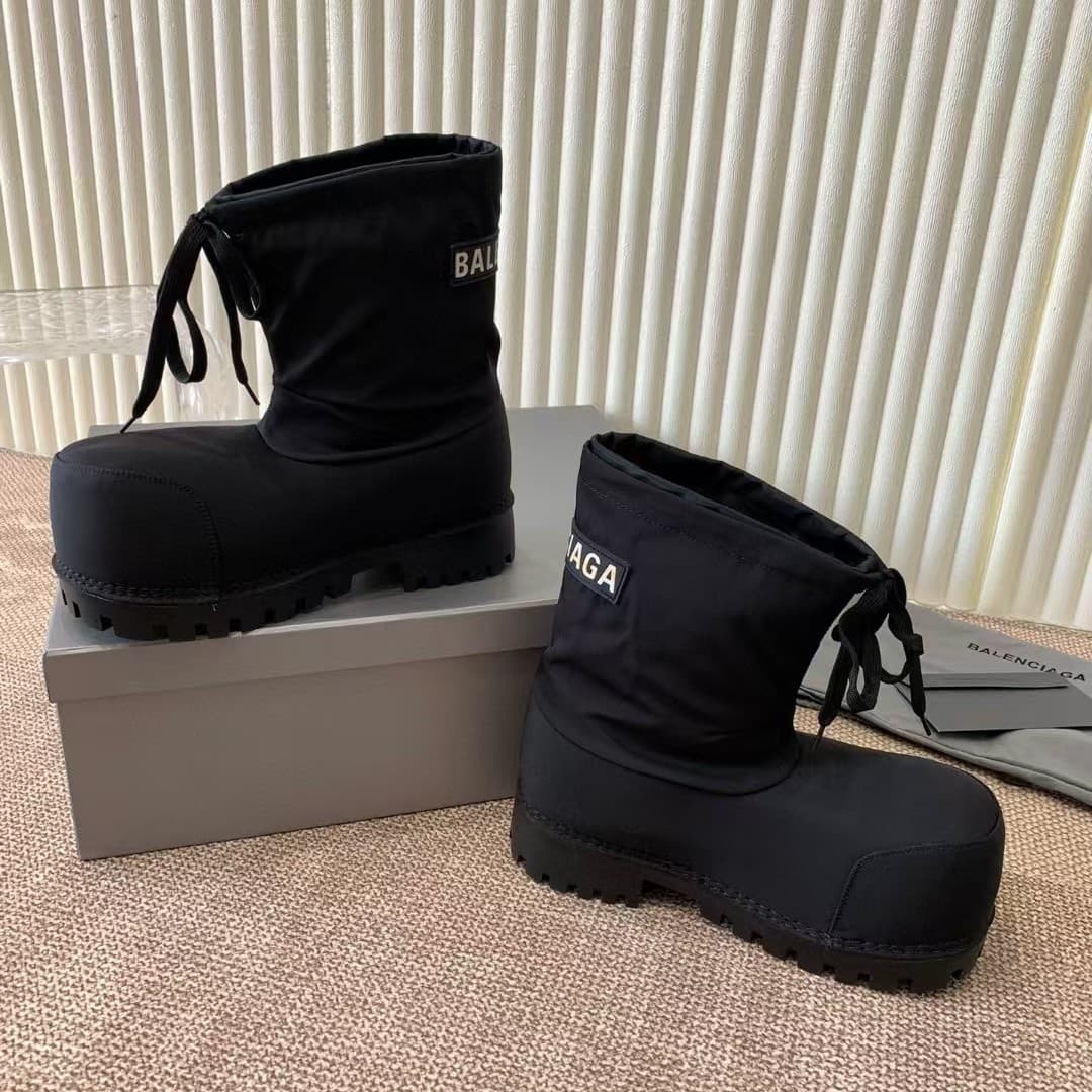 Winter Snow Boots Women's Thick Bottom Cute Ugly Warm Heightening Short Boots Skiing Anti-slip Waterproof Drawstring Wool Inner