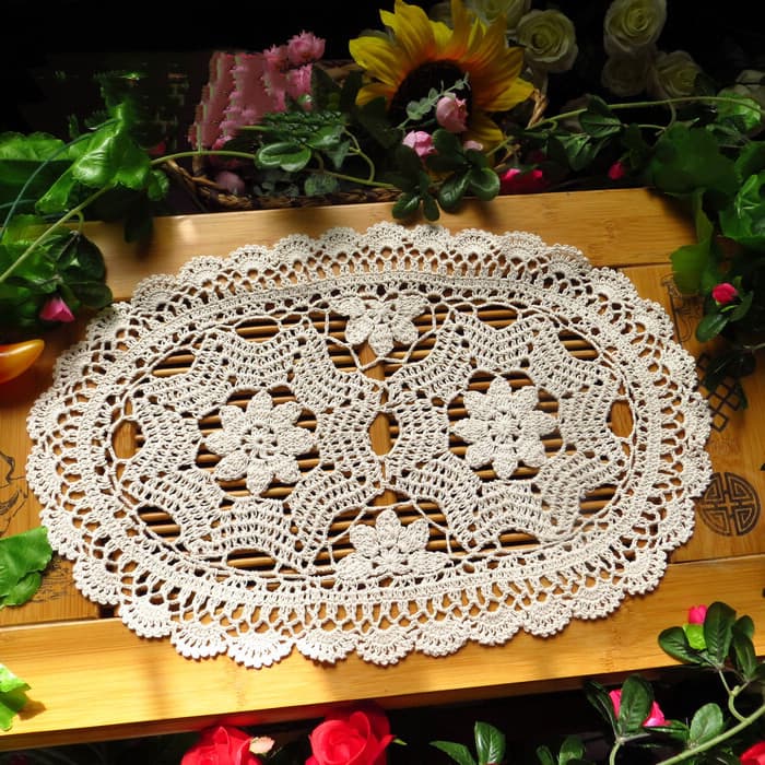 Amazon source: pure cotton lace handmade crochet tablecloth, American country style, hollow woven cabinet cover