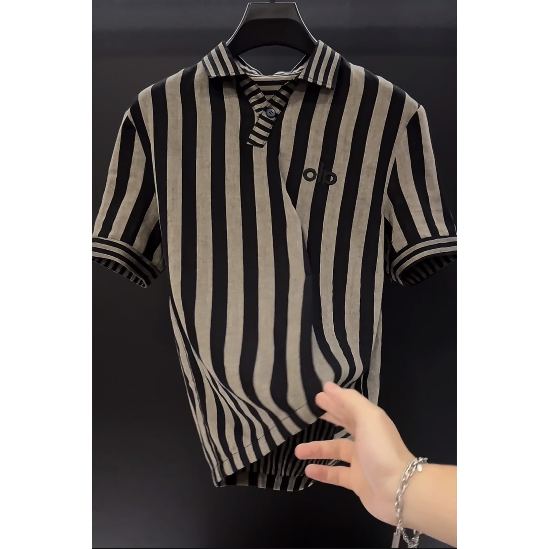 TikTok Hot-Selling Light Business Casual Breathable Skin-Friendly Wrinkle-Resistant Coffee Black Vertical Striped Lapel Short-Sleeve Polo Shirt for Men