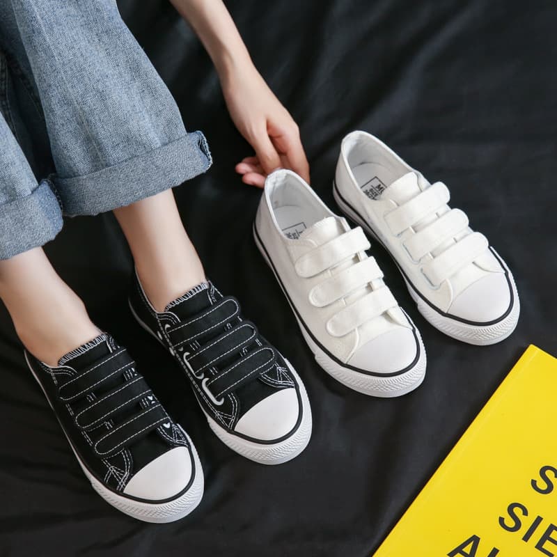 Spring Season Low Cut Canvas Shoes Women Trendy Shoe Capsule Student Rubber Shoes Magic Sticker Lazy Flat Heel