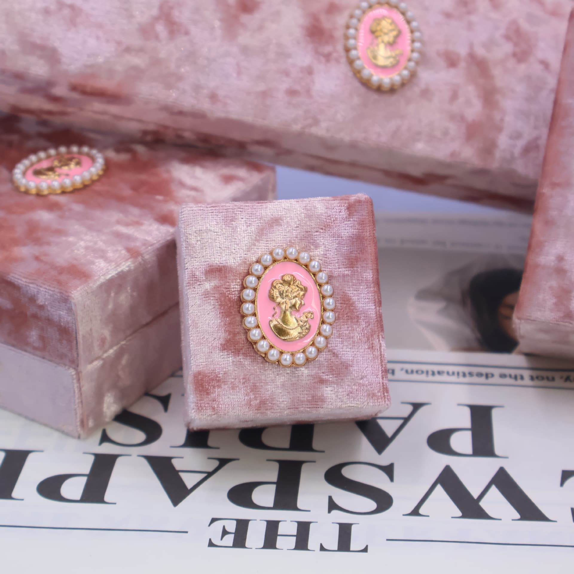 New Cross-Border Vintage Pink Velvet Mermaid Head Jewelry Box Ring Necklace Bracelet Gift Packaging Box
