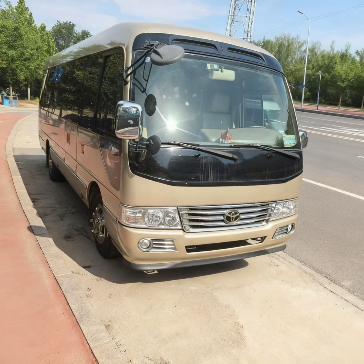 Export Used Coaster 19-23 Seats Medium Bus Electric Folding Door Minibus Commute Vehicle Corporate Shuttle