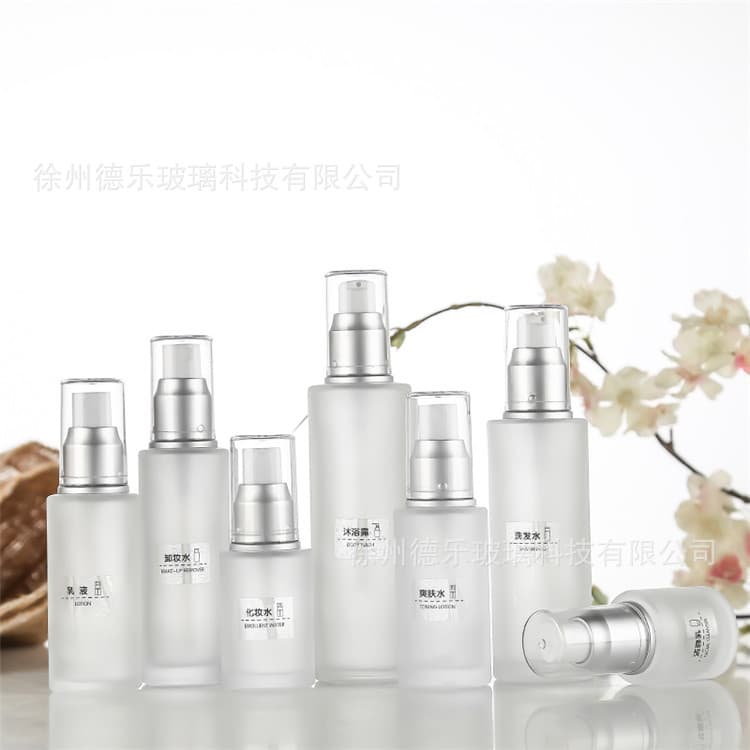 Wholesale Cosmetic Refill Bottles Glass Spray Bottle Makeup Remover Press Bottle Lotion Bottle Travel Perfume Fine Mist Spray Bottle