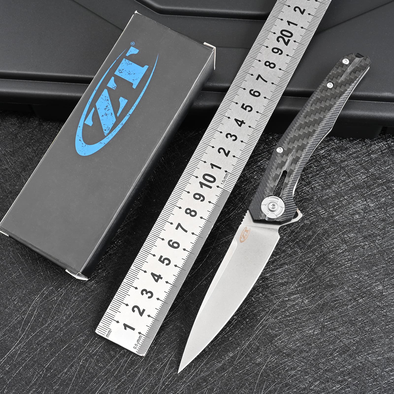 Cross-border hot selling zero error ZT0707 folding knife high-end carbon fiber handle fruit knife self-defense folding outdoor knife
