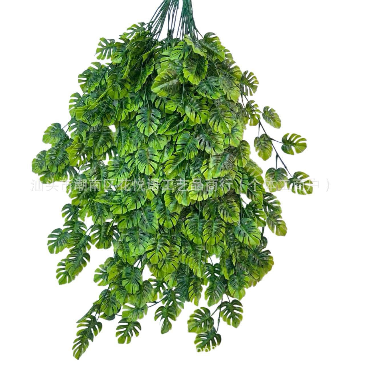 Amazonian spray-painted Monstera deliciosa vine hanging green Monstera deliciosa leaves artificial plant plastic aquatic plant hanging rattan