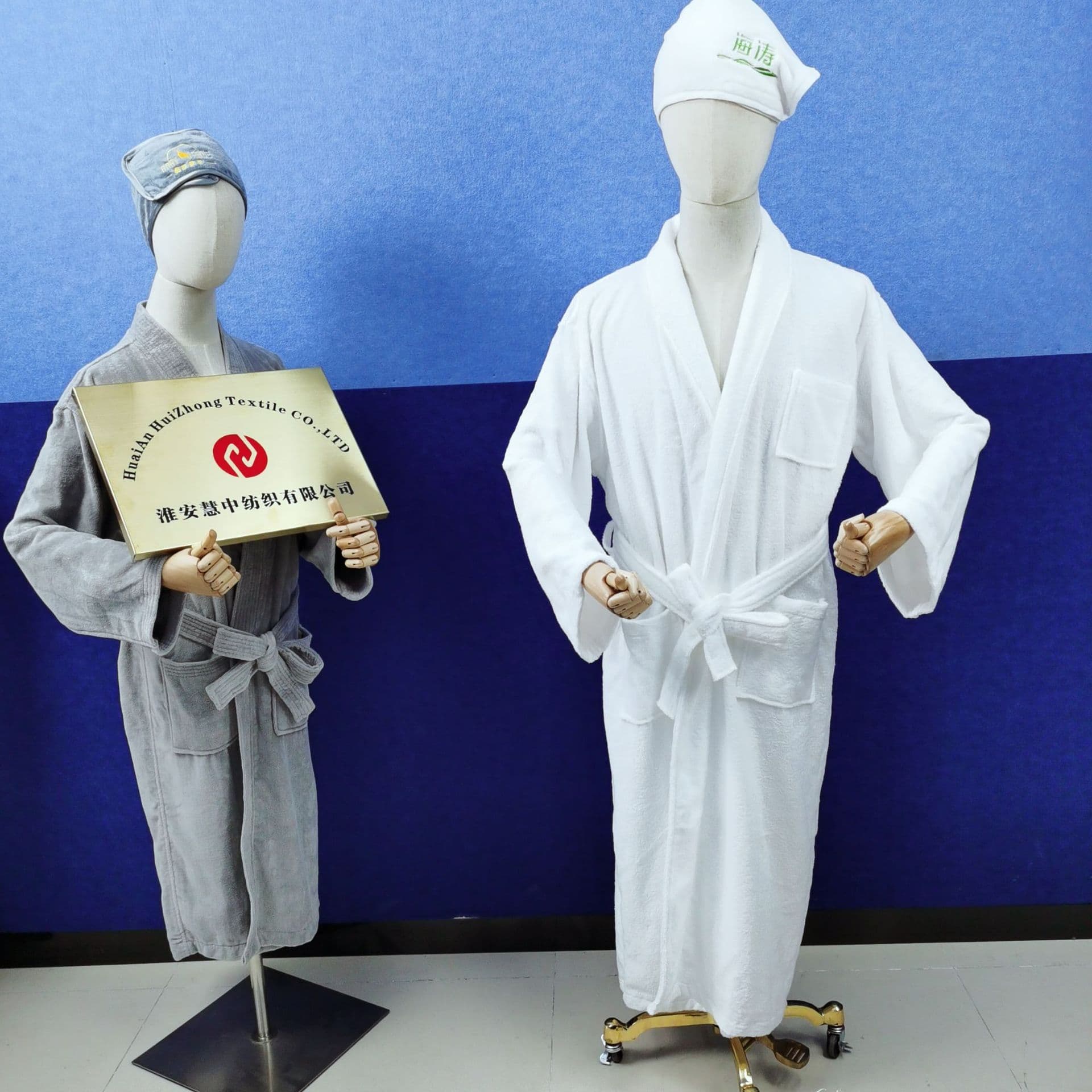Direct from manufacturer, hotel pure cotton terry bathrobes, towel cloth bathrobes for spas and beauty salons, export logo.