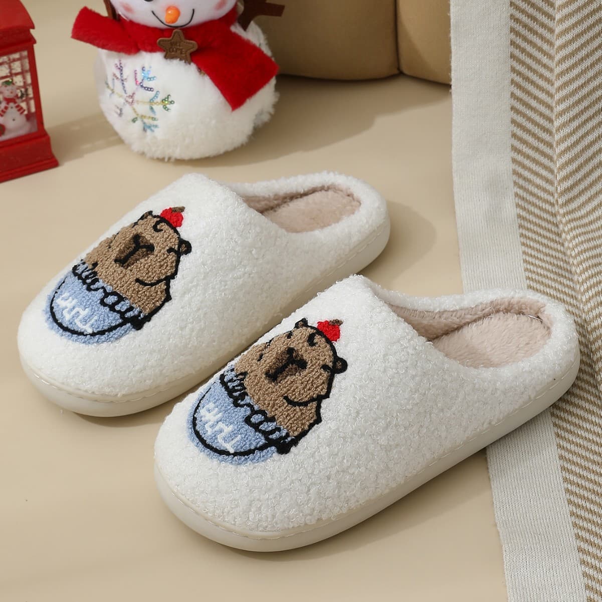 2024 New Comfortable Home Capybara Slippers Winter Cross-border Panama Capybara Cotton Slippers for Men and Women Couples