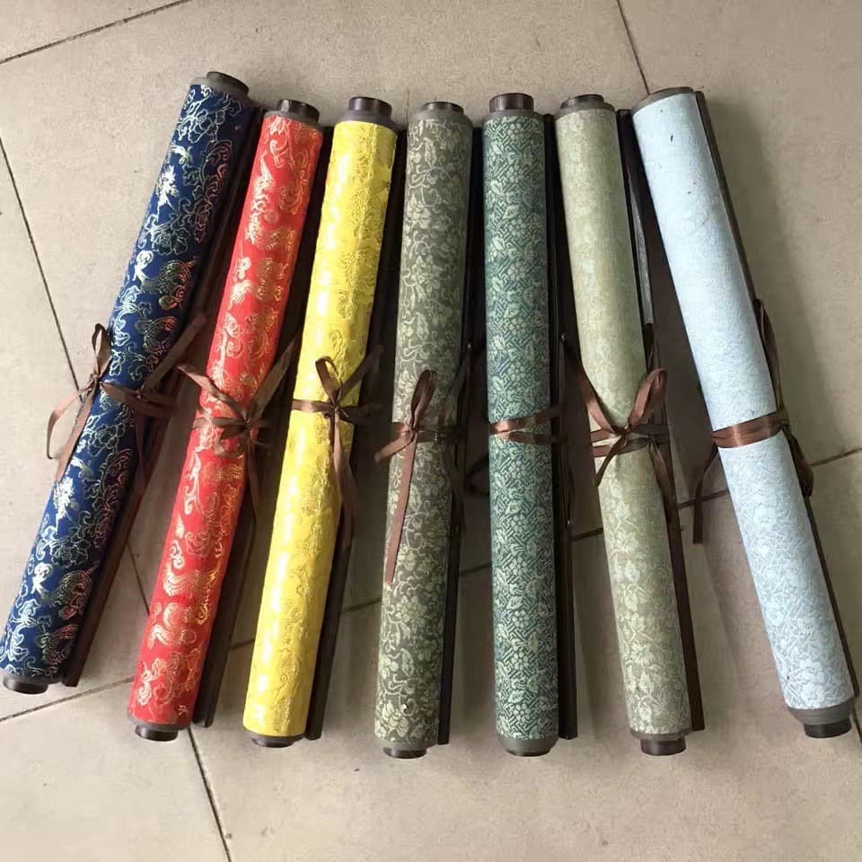 Manufacturer wholesale brocade ten-thousand-times water-writing cloth imitation Xuan, thickened scroll rice grid for beginner calligraphy practice.