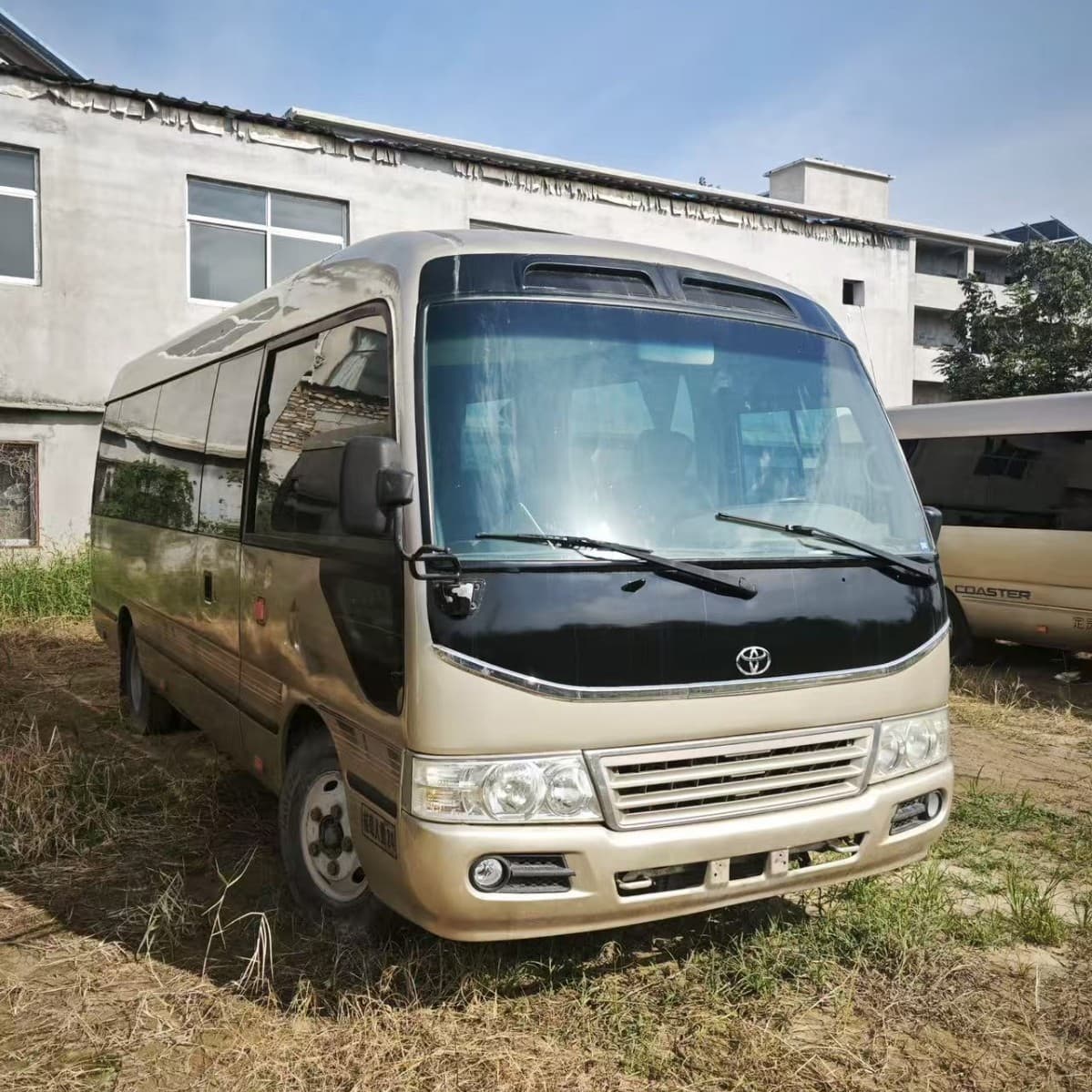 Export Coaster 23 Seater Minibus Medium-sized Bus 19-24 Seater Business Coach In Stock