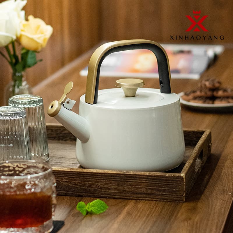 Cross-border Walmart new 1.8L whistle kettle flat bottom large capacity North American simple kettle gas stove electromagnetic