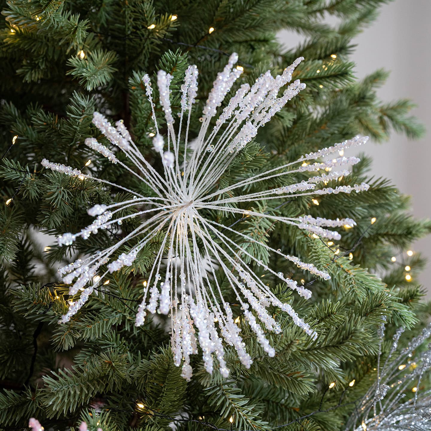 Christmas Decoration Champagne Silver White Glitter Sequin Cuttings Fireworks Explosion Cuttings Christmas Tree Decoration
