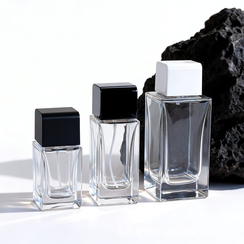 Transparent rectangular glass perfume bottle 30ml50ml100ml portable bayonet spray perfume bottle with magnetic lid