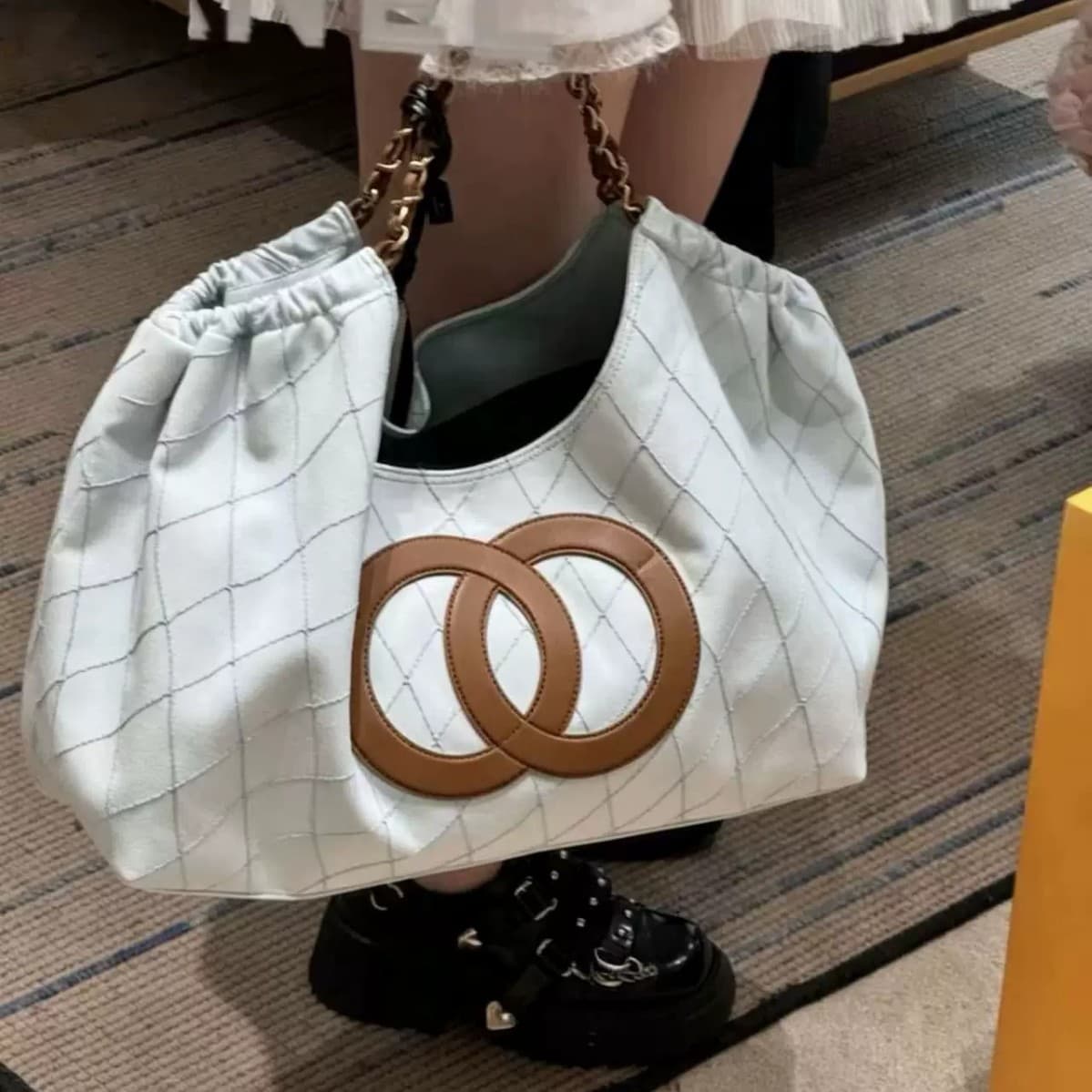 Trendy 26 Spring/Summer Chanel-style Denim Tote Bag with Large Capacity, Relaxed Chain Shoulder Bag