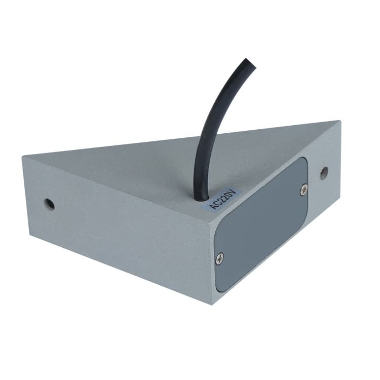 Source manufacturer full-color externally controlled RGB balcony lights, outdoor hotel decorative lights, right-angled triangle LED windowsill lights.