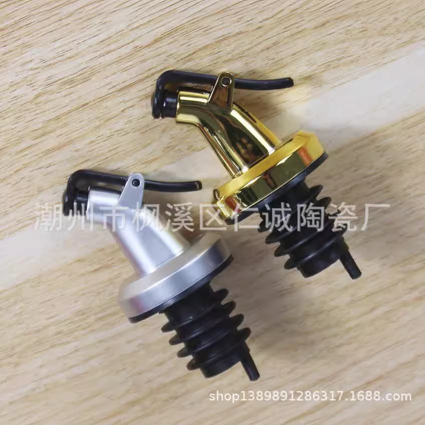 Oil Spout, Oil Bottle Spout, Oil Bottle Stopper, Pouring Spout, Wine Stopper, Soy Sauce and Vinegar Bottle Stopper, Factory Wholesale Kitchen Seasoning Bottle Accessories
