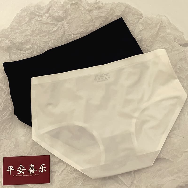 810 Ice Silk Panties for Women Seamless Mid-waist Summer Thin Solid Color Breathable Butt-lifting Polyester Gusset Triangle Panties