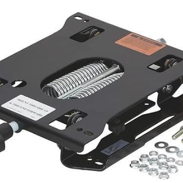 Agricultural machinery seat with accessory package